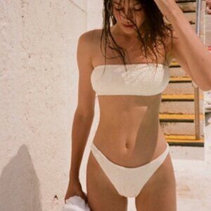 Solid & Striped The Annabelle Bikini Top Size L